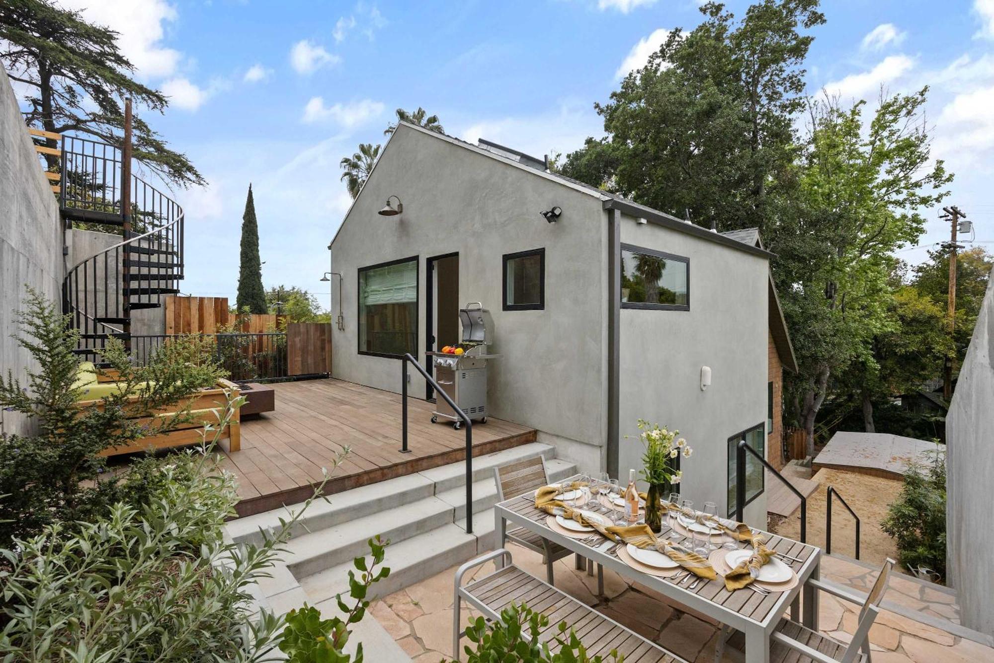 New Listing Hillside By Colby & Conrad Los Angeles